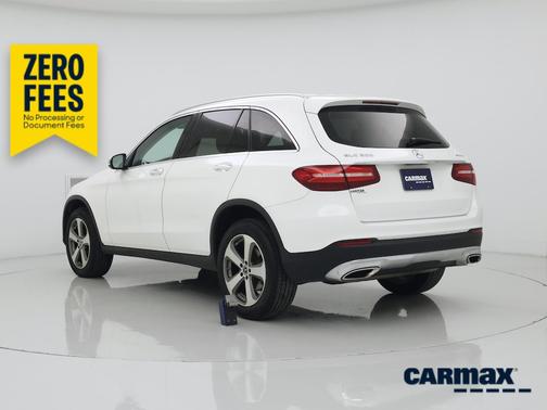 White 2019 Mercedes-Benz GLC 300