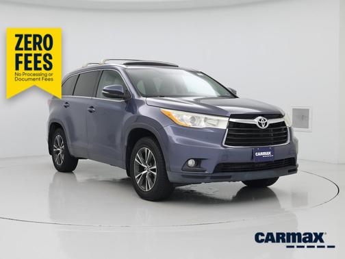 Blue 2016 Toyota Highlander XLE