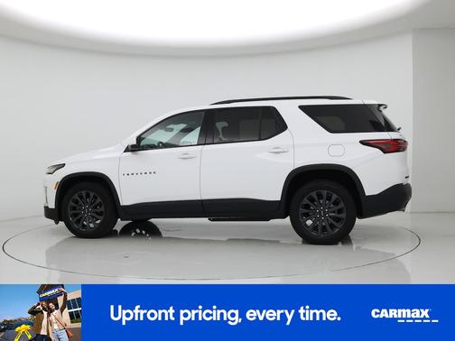 White 2023 Chevrolet Traverse RS