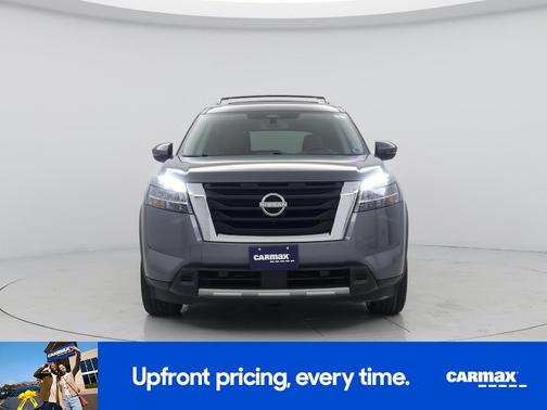 Gray 2023 Nissan Pathfinder Platinum
