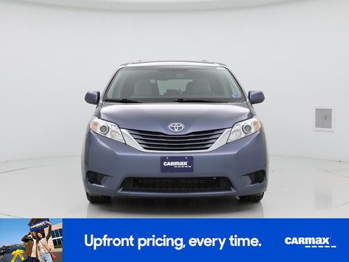Blue 2017 Toyota Sienna LE