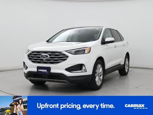 White 2022 Ford Edge Titanium