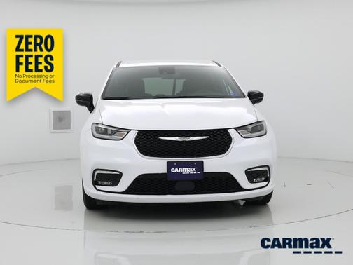 White 2025 Chrysler Pacifica Select