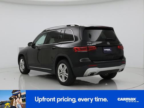 Black 2021 Mercedes-Benz GLB 250