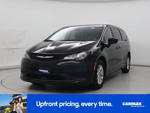 Black 2023 Chrysler Voyager LX