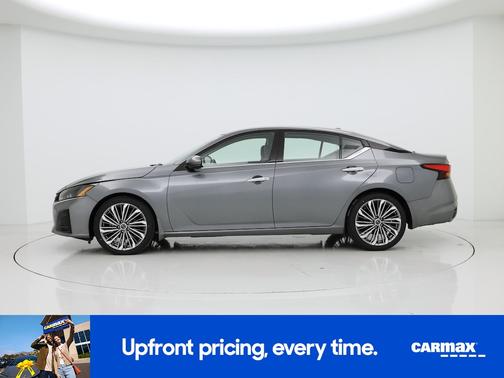 Gray 2023 Nissan Altima SL