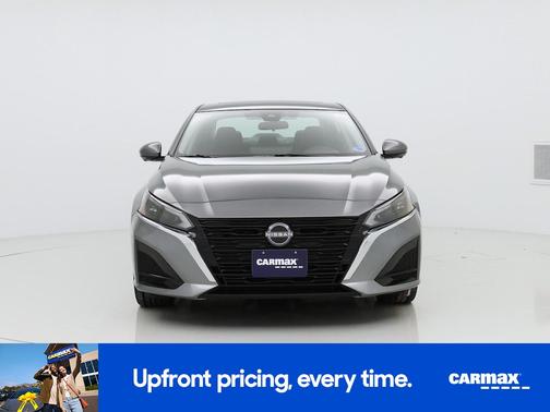 Gray 2023 Nissan Altima SL