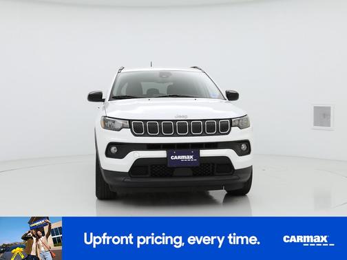 White 2022 Jeep Compass Latitude