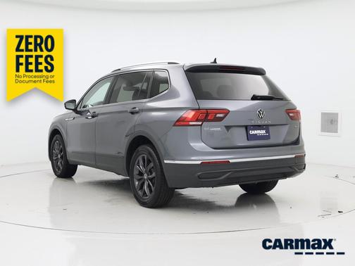 Gray 2022 Volkswagen Tiguan SE