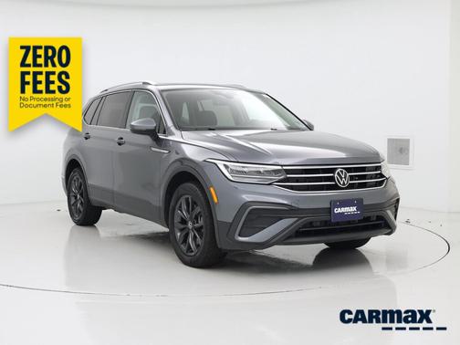 Gray 2022 Volkswagen Tiguan SE