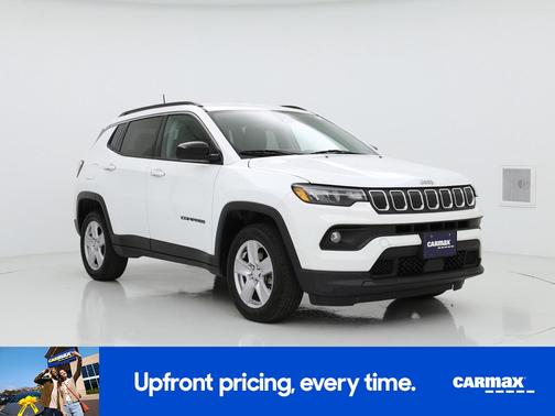 White 2022 Jeep Compass Latitude