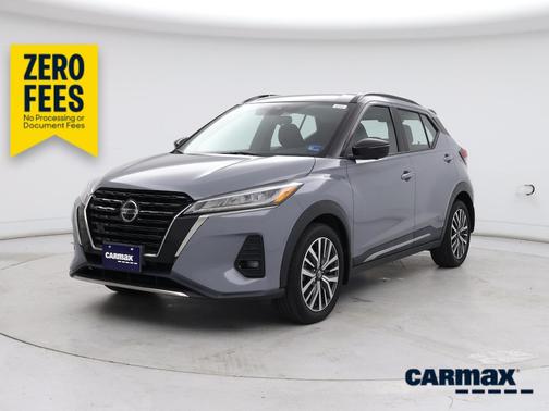 Gray 2021 Nissan Kicks SR