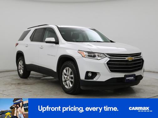 White 2021 Chevrolet Traverse LT Cloth