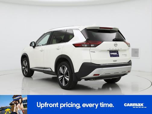 White 2023 Nissan Rogue Platinum