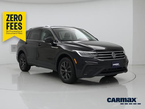 Black 2022 Volkswagen Tiguan SE