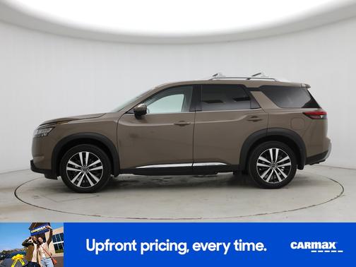 2024 Nissan Pathfinder Platinum