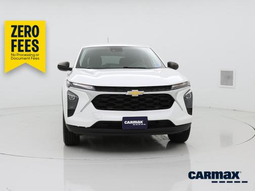 White 2024 Chevrolet Trax LS