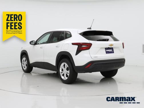 White 2024 Chevrolet Trax LS