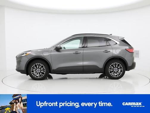 2022 Ford Escape PHEV Titanium