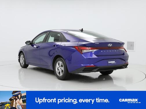 2022 Hyundai ELANTRA SE