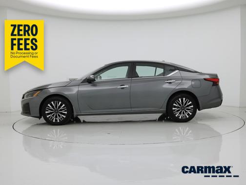 Gray 2023 Nissan Altima SV