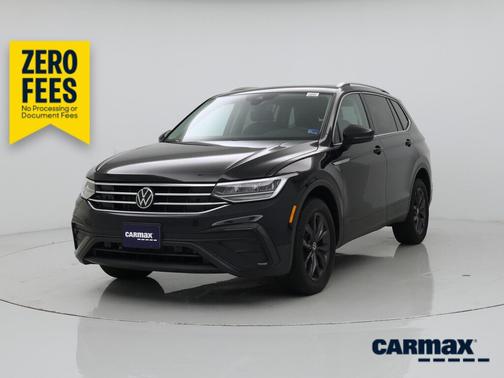 Black 2022 Volkswagen Tiguan SE