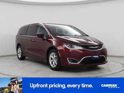 2017 Chrysler Pacifica Touring Plus