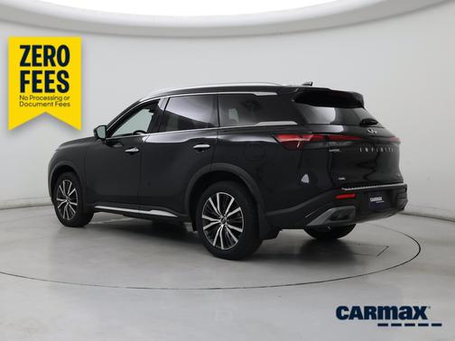 Black 2023 INFINITI QX60 Sensory
