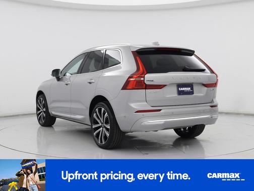 Silver 2023 Volvo XC60 B5 Ultimate Bright Theme