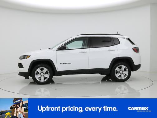 White 2022 Jeep Compass Latitude