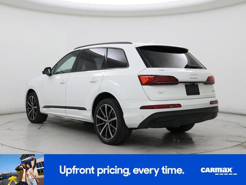 White 2022 Audi Q7 Premium Plus
