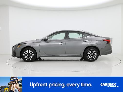 Gray 2023 Nissan Altima SV