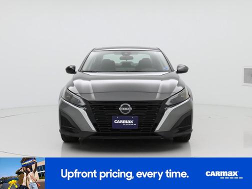 Gray 2023 Nissan Altima SV