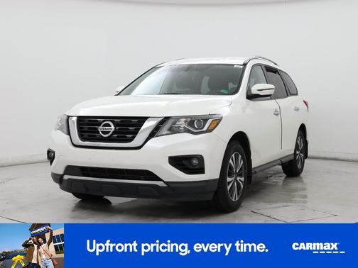 2017 Nissan Pathfinder SV