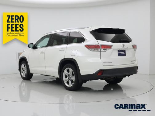 White 2016 Toyota Highlander Limited Platinum
