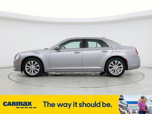 2018 Chrysler 300 Touring L