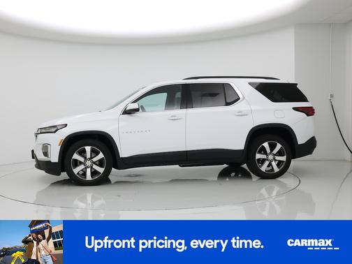 White 2023 Chevrolet Traverse LT Leather