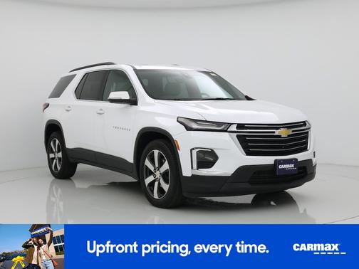 White 2023 Chevrolet Traverse LT Leather