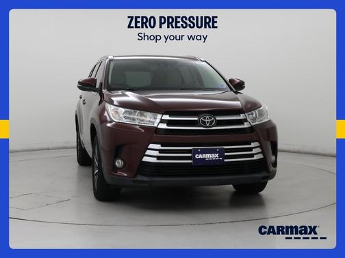 Red 2018 Toyota Highlander XLE