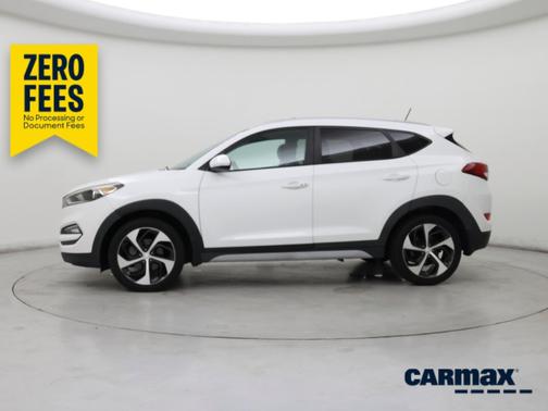 White 2017 Hyundai TUCSON Sport