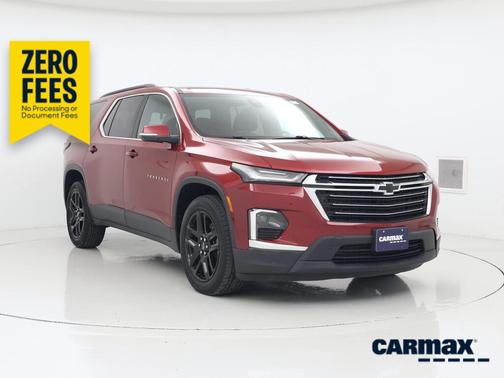 Red 2023 Chevrolet Traverse LT Cloth