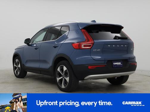 2023 Volvo XC40 B5 Plus Bright Theme