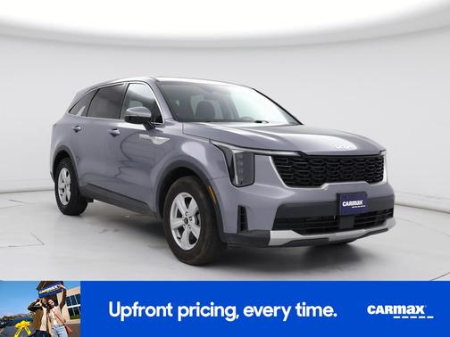 Gray 2025 Kia Sorento LX