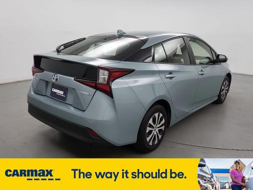 2022 Toyota Prius LE