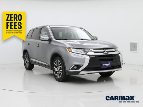 Gray 2018 Mitsubishi Outlander SE