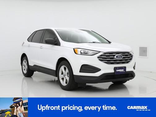 White 2021 Ford Edge SE