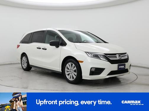White 2019 Honda Odyssey LX