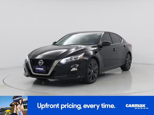 Black 2021 Nissan Altima SR