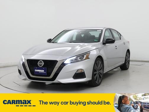 2022 Nissan Altima SR