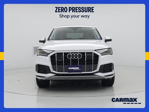 White 2023 Audi Q7 Premium Plus